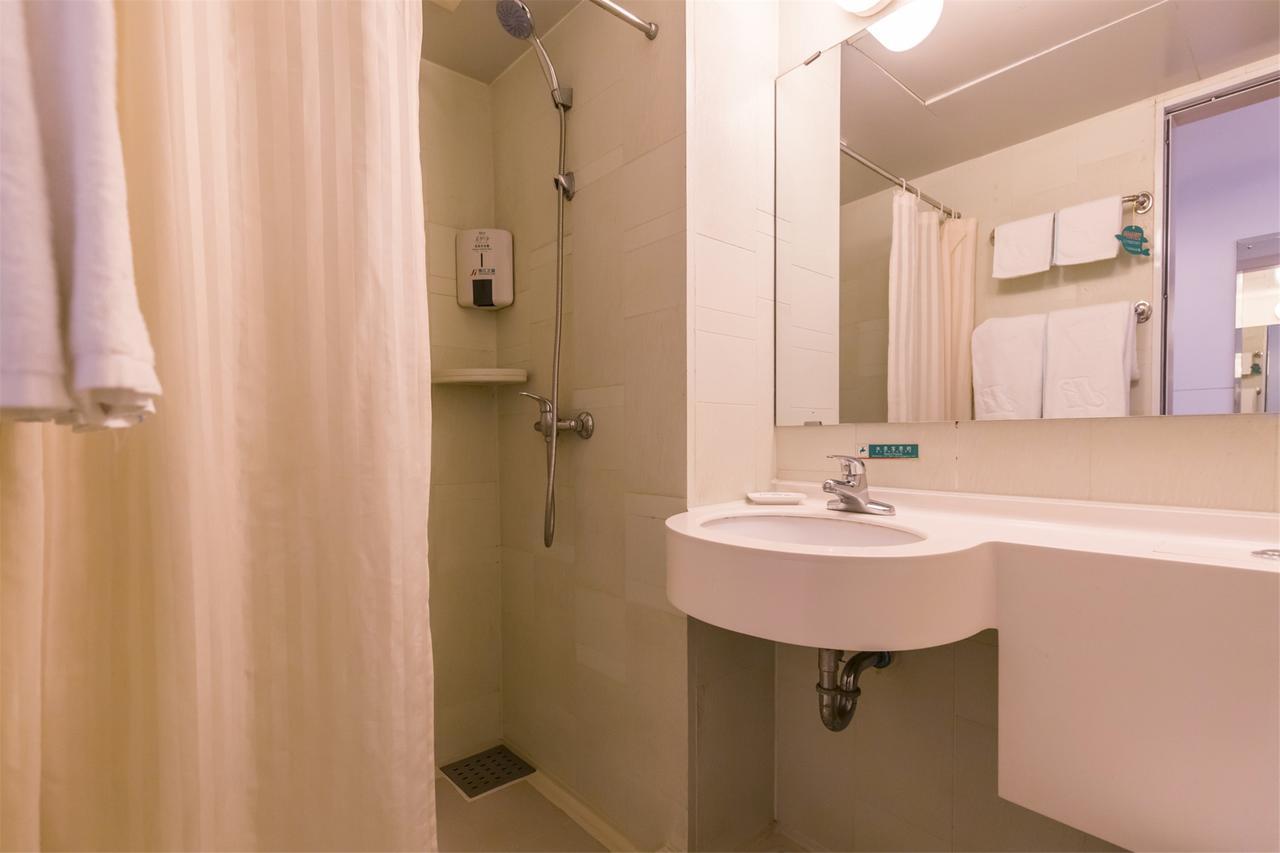Jinjiang Inn Chengdu Chunxi Road Taiguli Hotel Luaran gambar