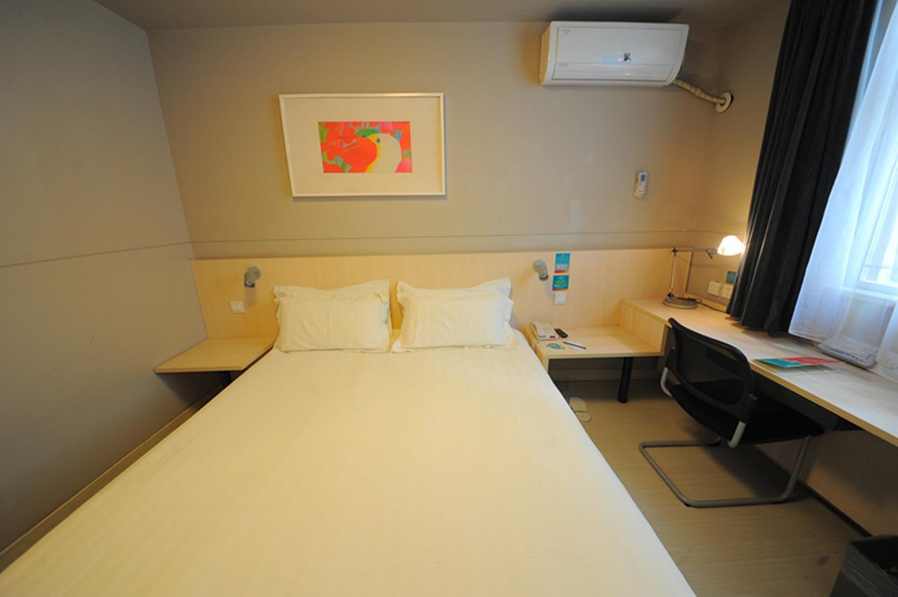 Jinjiang Inn Chengdu Chunxi Road Taiguli Hotel Luaran gambar