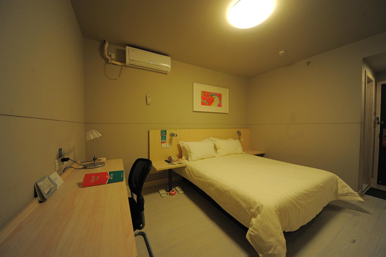 Jinjiang Inn Chengdu Chunxi Road Taiguli Hotel Luaran gambar