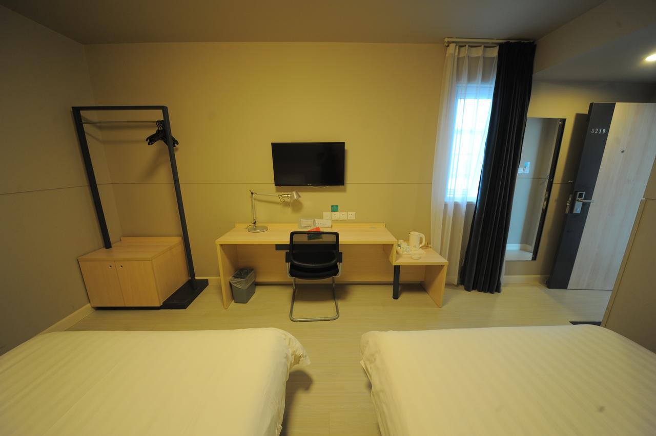 Jinjiang Inn Chengdu Chunxi Road Taiguli Hotel Luaran gambar